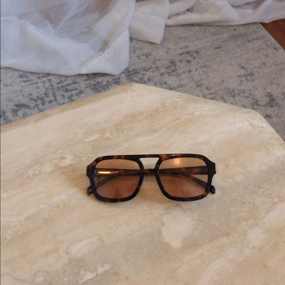 Vehla Sunglasses - Picture 2 of 5